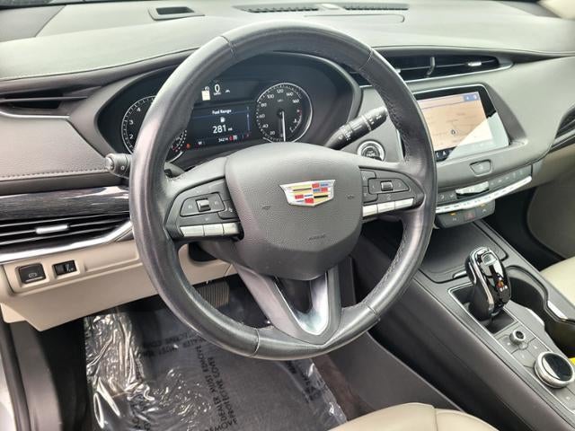 2023 Cadillac XT4 Premium Luxury