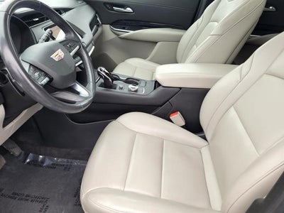 2023 Cadillac XT4 Premium Luxury