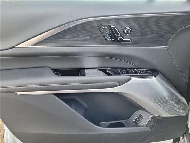 2025 Cadillac LYRIQ Sport 2