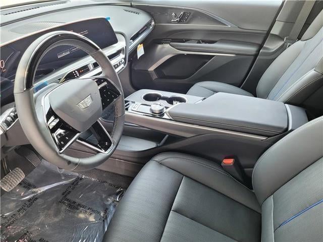 2025 Cadillac LYRIQ Sport 2