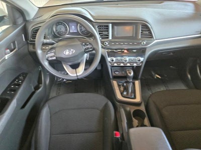 2020 Hyundai Elantra SE